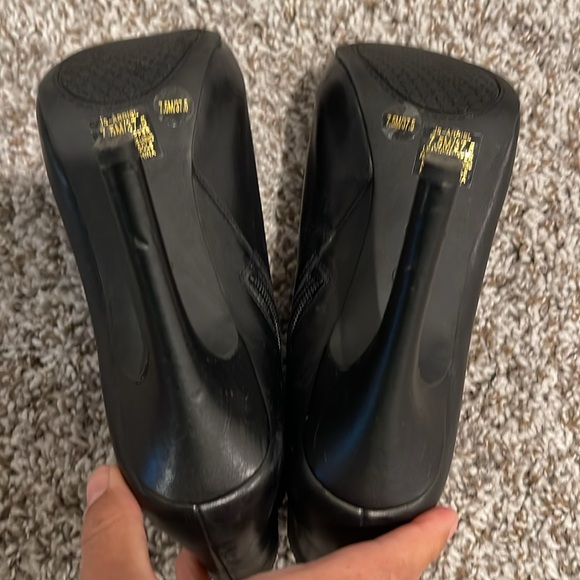 Booties by Jessica Simpson - Picture 4 of 8